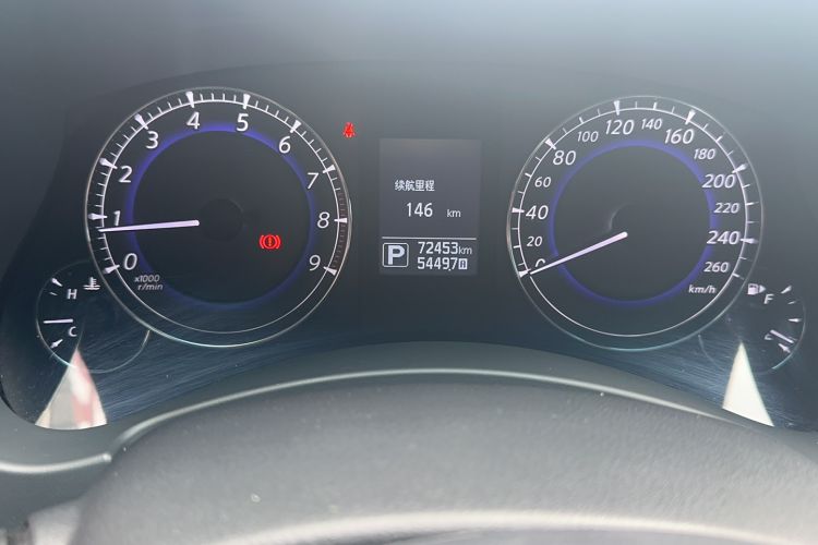 Used Infiniti QX50 2015 2.5L Enjoyment Edition Odometer Close Up
