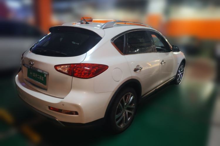 Used Infiniti QX50 2015 2.5L Luxury Edition Rear Right 45 Deg