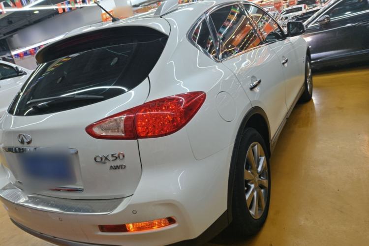 Used Infiniti QX50 2015 2.5L Enjoyment Edition Rear Right 45 Deg