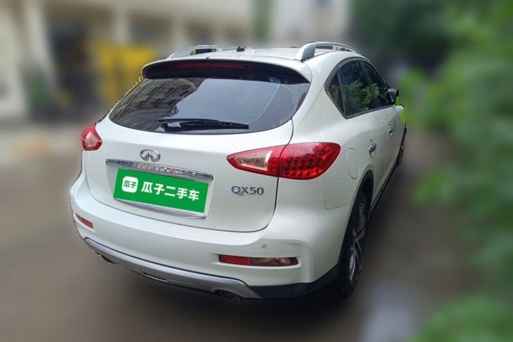 Used Infiniti QX50 2015 2.5L Luxury Edition Rear Right 45 Deg