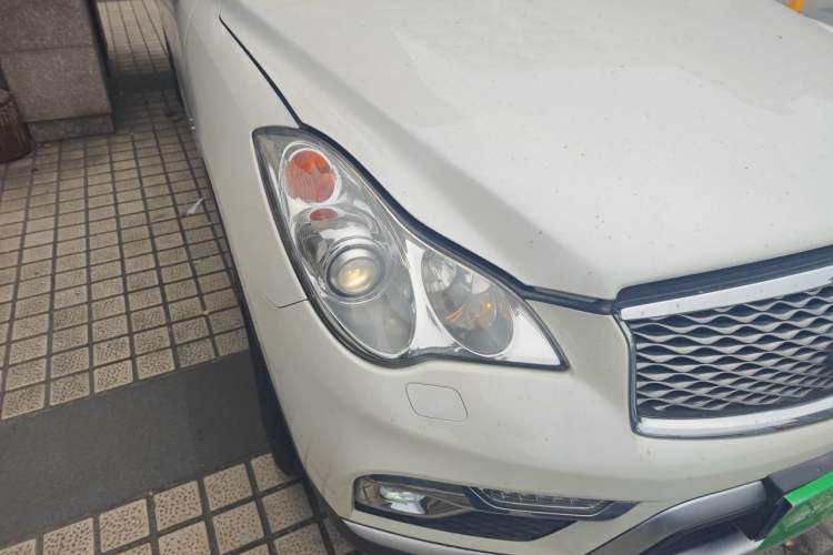 Used Infiniti QX50 2015 2.5L Comfort Edition Right Front Headlight