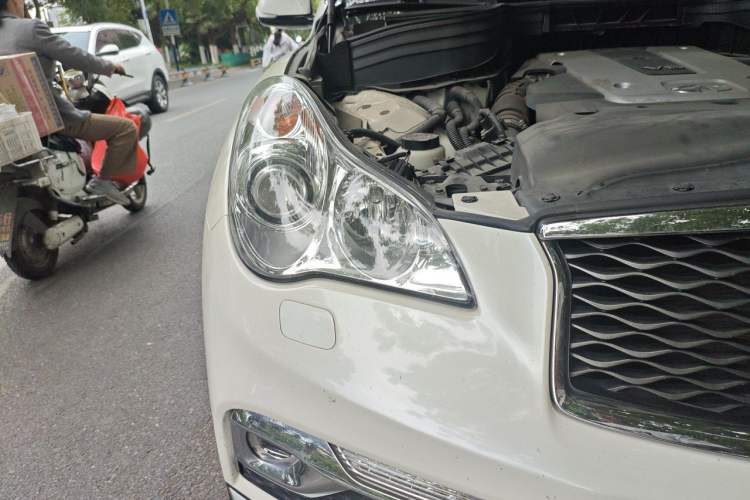 Used Infiniti QX50 2015 2.5L Enjoyment Edition Right Front Headlight