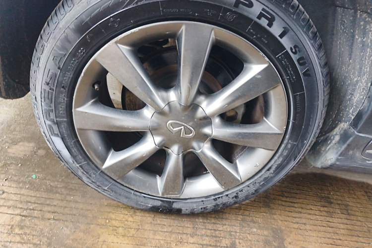 Used Infiniti QX50 2015 2.5L Comfort Edition Right Rear Wheel Hub