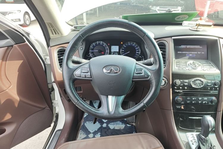 Used Infiniti QX50 2015 2.5L Enjoyment Edition Steering Wheel