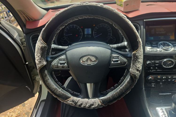 Used Infiniti QX50 2015 2.5L Enjoyment Edition Steering Wheel