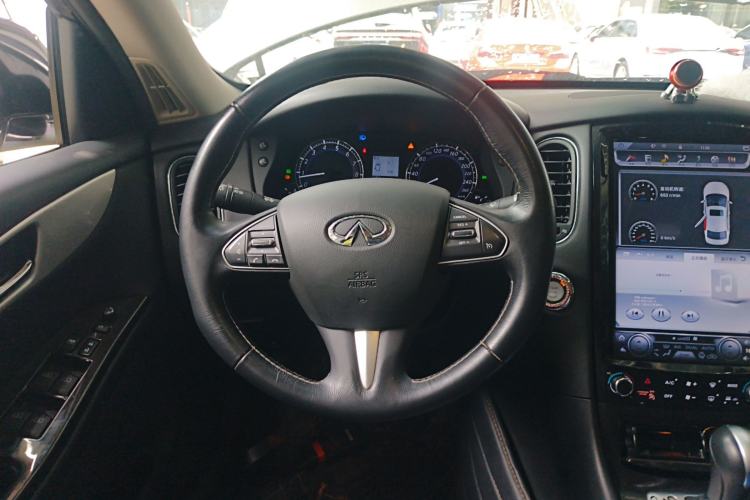 Used Infiniti QX50 2015 2.5L Comfort Edition Steering Wheel