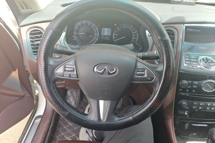 Used Infiniti QX50 2015 2.5L Enjoyment Edition Steering Wheel