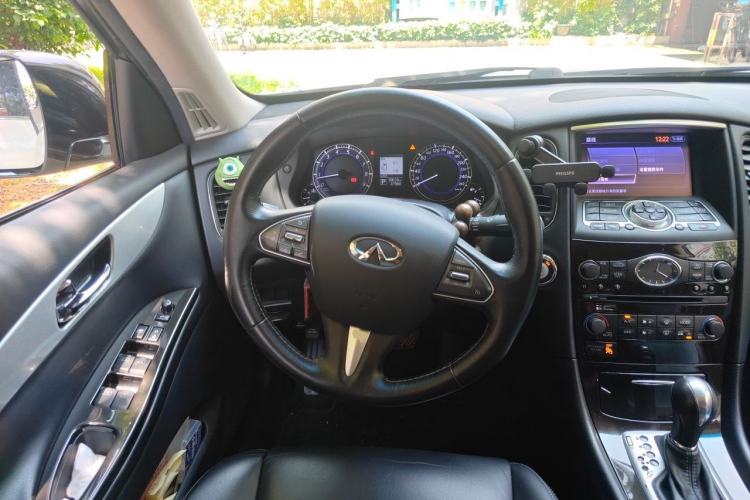 Used Infiniti QX50 2015 2.5L Enjoyment Edition Steering Wheel
