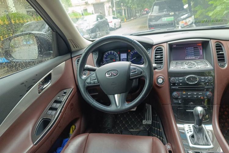 Used Infiniti QX50 2015 2.5L Luxury Edition Steering Wheel