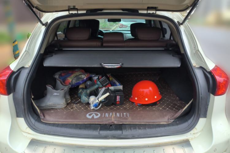 Used Infiniti QX50 2015 2.5L Enjoyment Edition Trunk