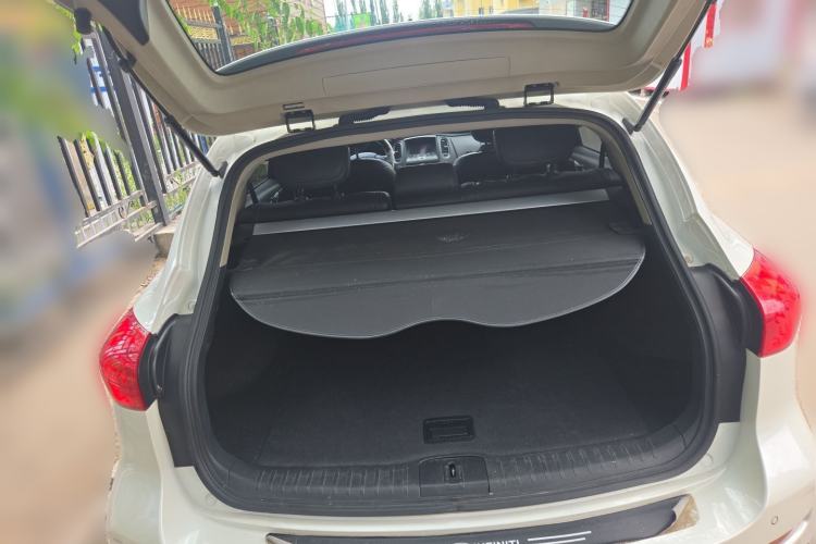 Used Infiniti QX50 2015 2.5L Enjoyment Edition Trunk