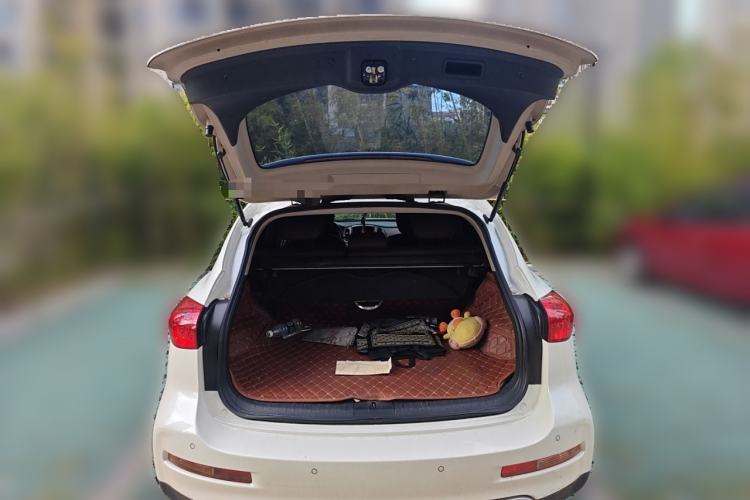 Used Infiniti QX50 2015 2.5L Enjoyment Edition Trunk