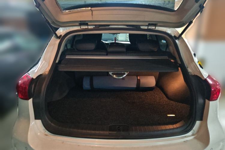 Used Infiniti QX50 2015 2.5L Comfort Edition Trunk