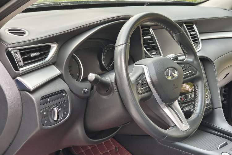 Used Infiniti QX50 2018 2.0T Four-Wheel Drive Elite Edition Interior 7