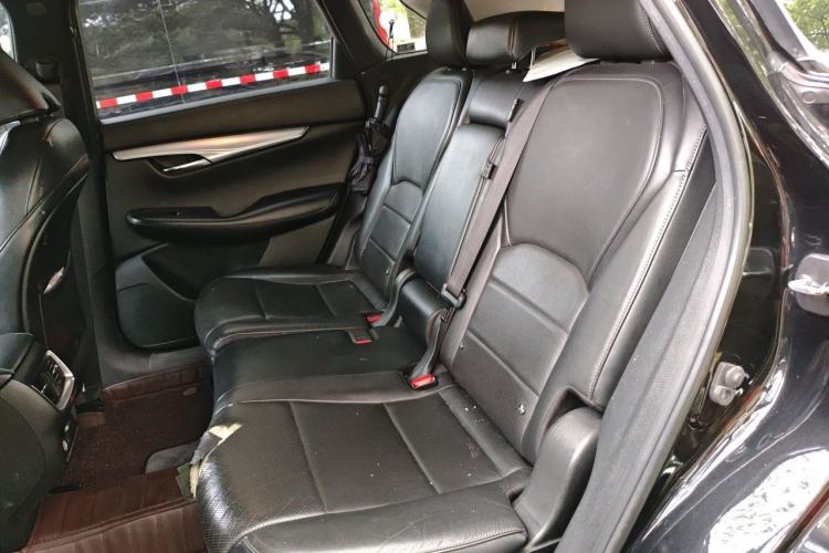 Used Infiniti QX50 2018 2.0T Two-Wheel Drive Fashion Edition Left Rear Seat