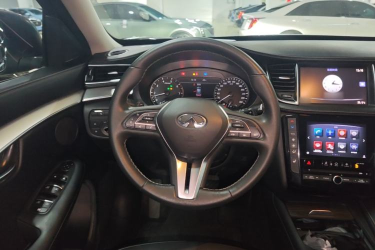Used Infiniti QX50 2018 2.0T Two-Wheel Drive Fashion Edition Steering Wheel