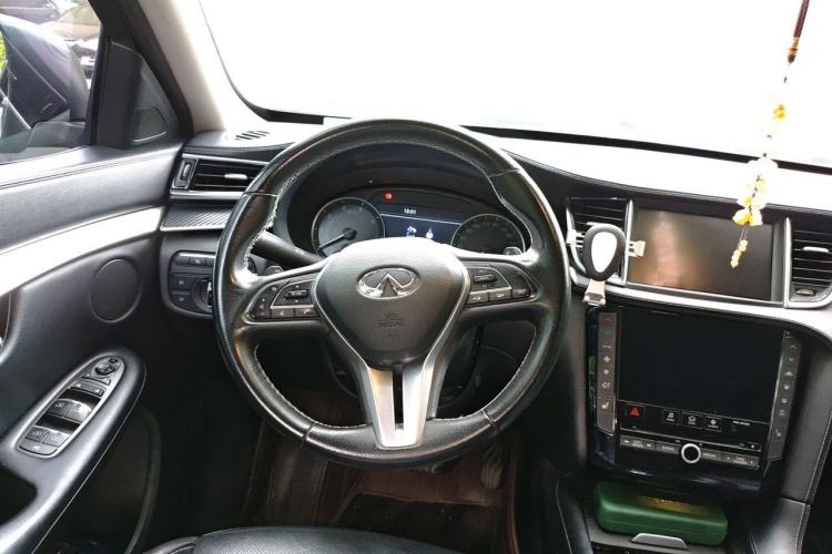 Used Infiniti QX50 2018 2.0T Two-Wheel Drive Fashion Edition Steering Wheel