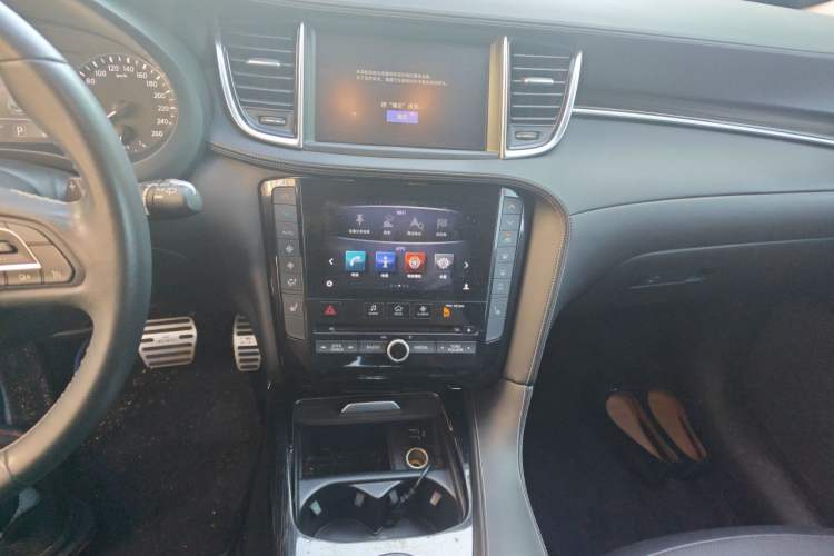 Used Infiniti QX50 2018 2.0T Four-Wheel Drive Elite Edition Audio And AC Panel