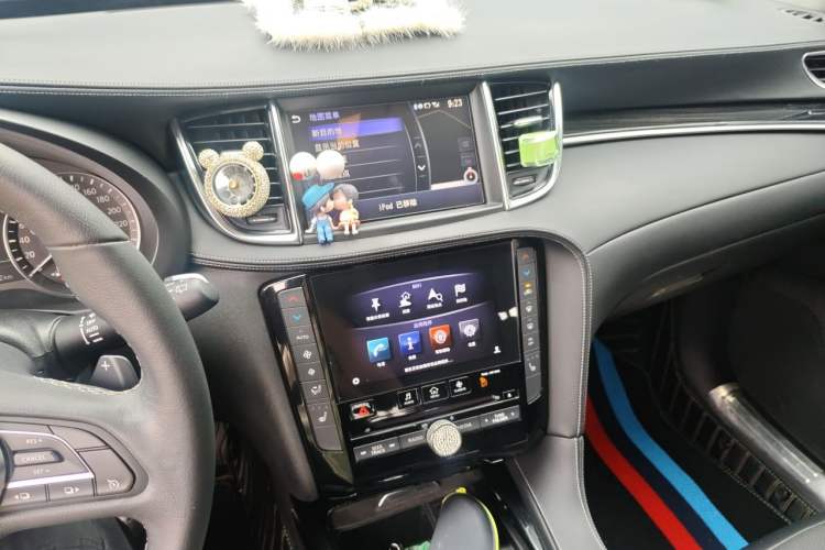 Used Infiniti QX50 2018 2.0T Four-Wheel Drive Elite Edition Audio And AC Panel