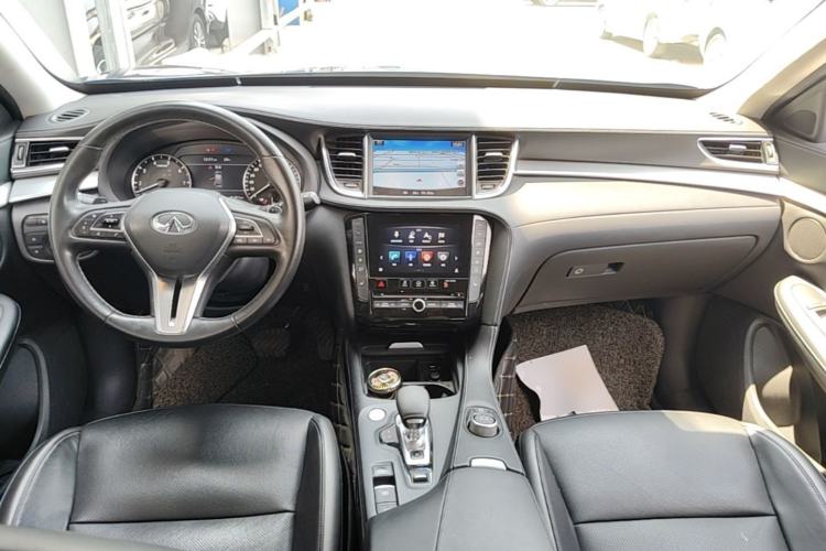 Used Infiniti QX50 2018 2.0T Four-Wheel Drive Elite Edition Center Console