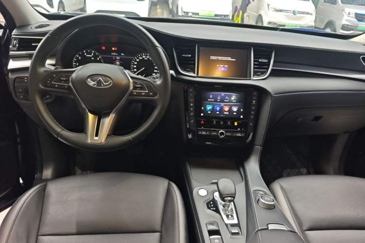 Used Infiniti QX50 2018 2.0T Four-Wheel Drive Elite Edition Center Console