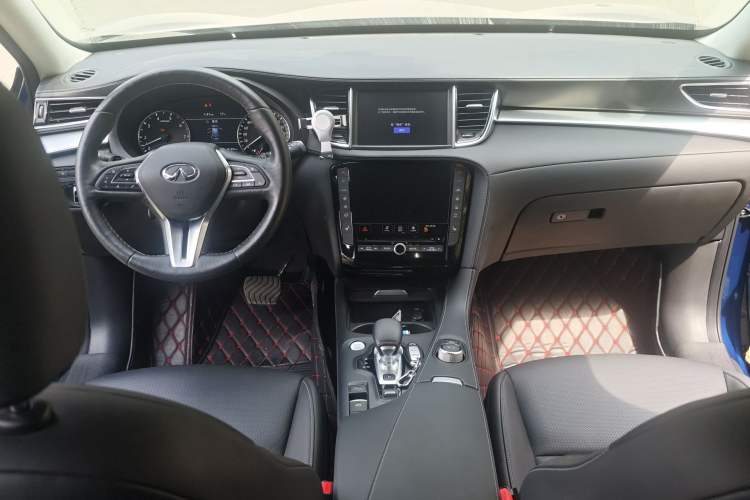 Used Infiniti QX50 2018 2.0T Four-Wheel Drive Luxury Edition Center Console