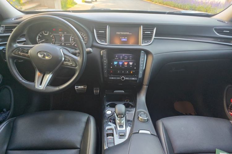 Used Infiniti QX50 2018 2.0T Four-Wheel Drive Elite Edition Center Console