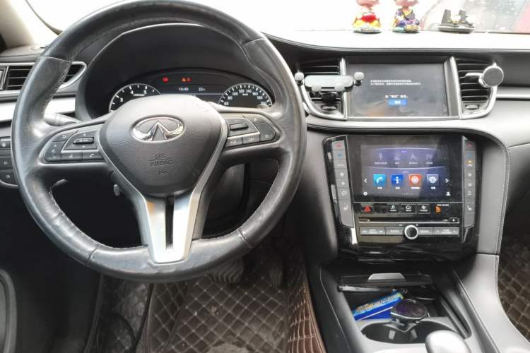 Used Infiniti QX50 2018 2.0T Four-Wheel Drive Smart Edition Center Console