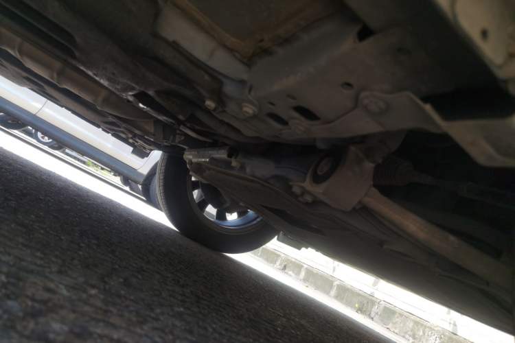 Used Infiniti QX50 2018 2.0T Two-Wheel-Drive Elite Edition Chassis Front Right