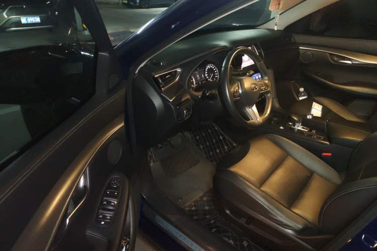 Used Infiniti QX50 2018 2.0T Two-Wheel-Drive Elite Edition Driver Seat
