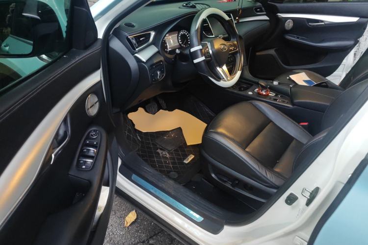 Used Infiniti QX50 2018 2.0T Two-Wheel Drive Fashion Edition Driver Seat