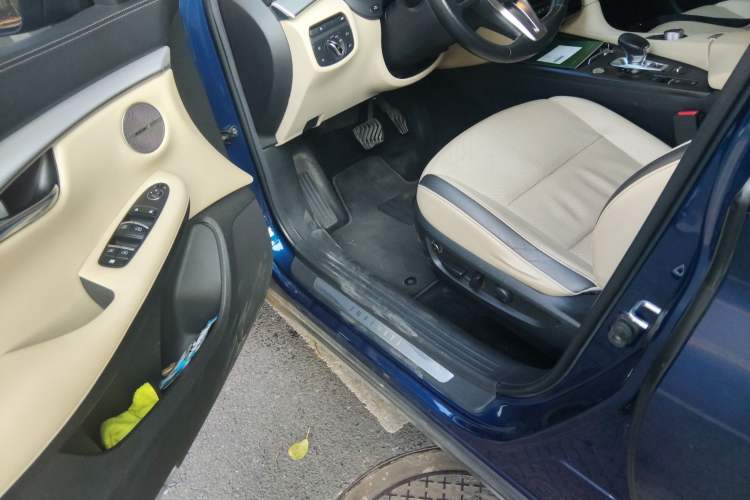 Used Infiniti QX50 2018 2.0T Two-Wheel Drive Fashion Edition Driver Seat