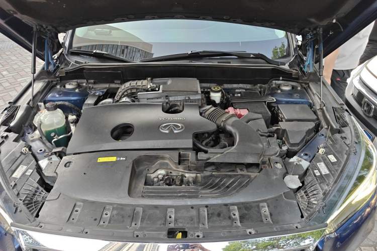 Used Infiniti QX50 2018 2.0T Four-Wheel Drive Elite Edition Engine Bay