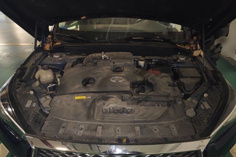 Used Infiniti QX50 2018 2.0T Four-Wheel Drive Smart Edition Engine Bay