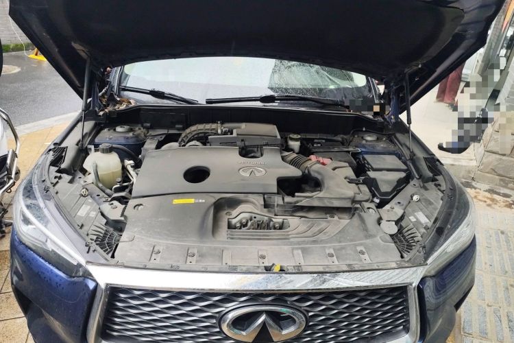 Used Infiniti QX50 2018 2.0T Four-Wheel Drive Elite Edition Engine Bay
