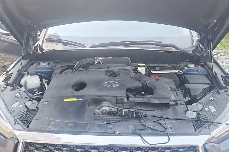 Used Infiniti QX50 2018 2.0T Four-Wheel Drive Luxury Edition Engine Bay