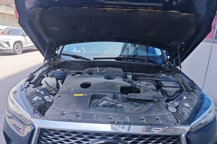 Used Infiniti QX50 2018 2.0T Four-Wheel Drive Smart Edition Engine Bay