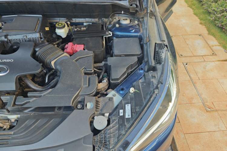 Used Infiniti QX50 2018 2.0T Four-Wheel Drive Elite Edition Engine Bay Left