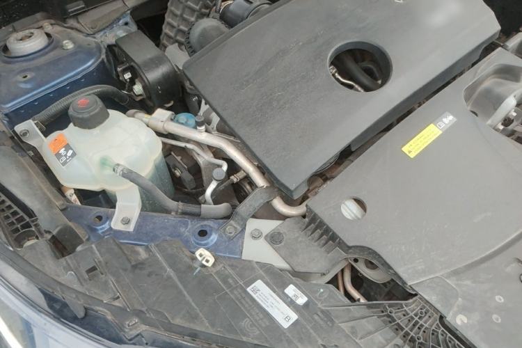 Used Infiniti QX50 2018 2.0T Four-Wheel Drive Elite Edition Engine Bay Right