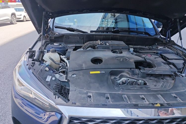 Used Infiniti QX50 2018 2.0T Four-Wheel Drive Smart Edition Engine Bay Right