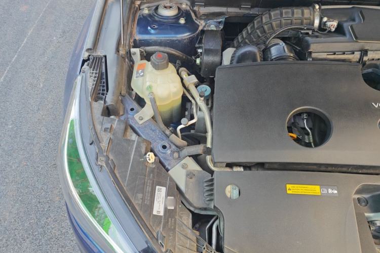 Used Infiniti QX50 2018 2.0T Four-Wheel Drive Elite Edition Engine Bay Right