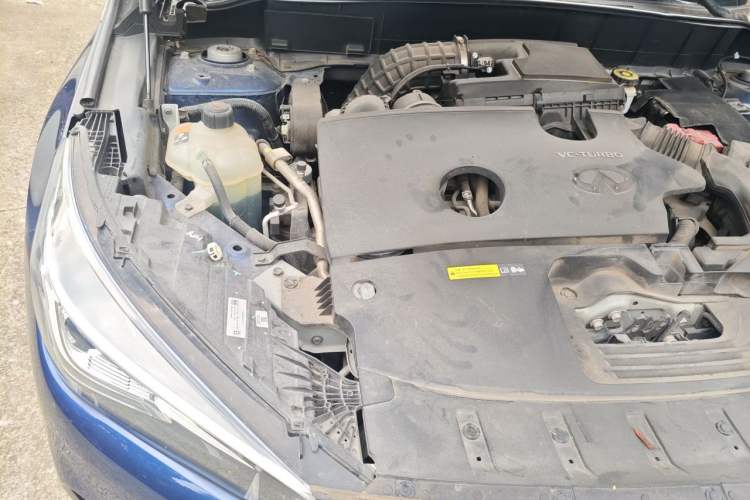 Used Infiniti QX50 2018 2.0T Four-Wheel Drive Elite Edition Engine Bay Right