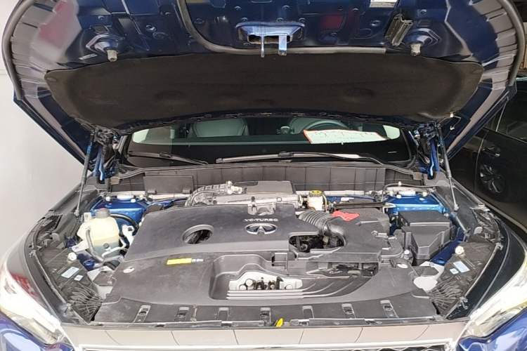 Used Infiniti QX50 2018 2.0T Four-Wheel Drive Elite Edition Engine Bay