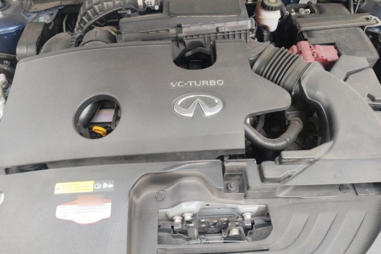 Used Infiniti QX50 2018 2.0T Four-Wheel Drive Smart Edition Engine Bay