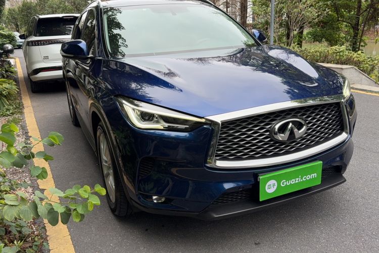 Used Infiniti QX50 2018 2.0T Two-Wheel Drive Fashion Edition Exterior 2