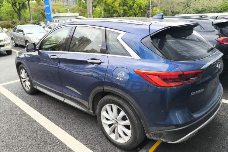 Used Infiniti QX50 2018 2.0T Two-Wheel Drive Fashion Edition Exterior 2