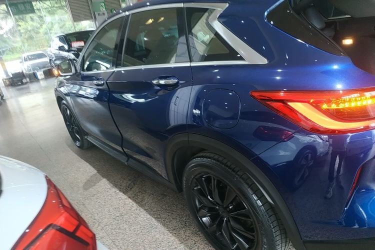 Used Infiniti QX50 2018 2.0T Two-Wheel-Drive Elite Edition Exterior 3