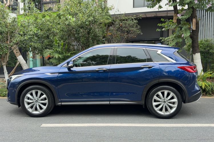 Used Infiniti QX50 2018 2.0T Two-Wheel Drive Fashion Edition Exterior 3