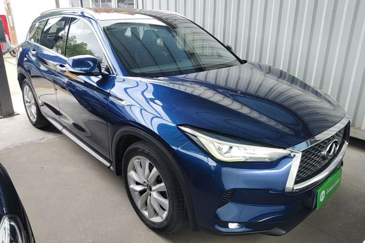Used Infiniti QX50 2018 2.0T Four-Wheel Drive Elite Edition Front Right 45 Deg