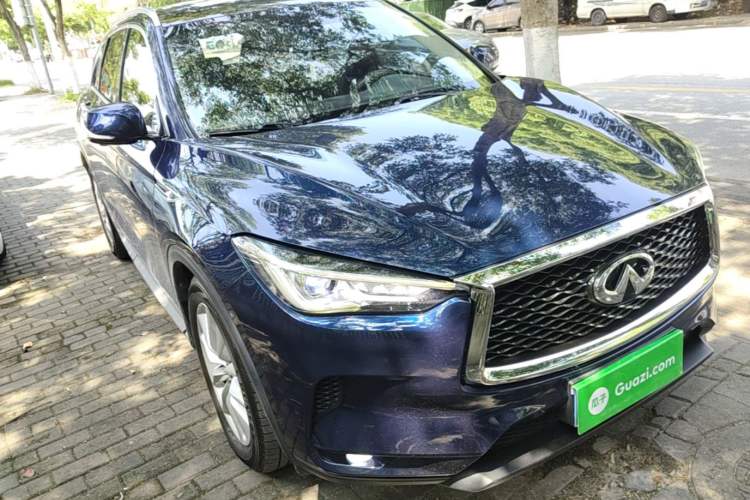 Used Infiniti QX50 2018 2.0T Four-Wheel Drive Elite Edition Front Right 45 Deg